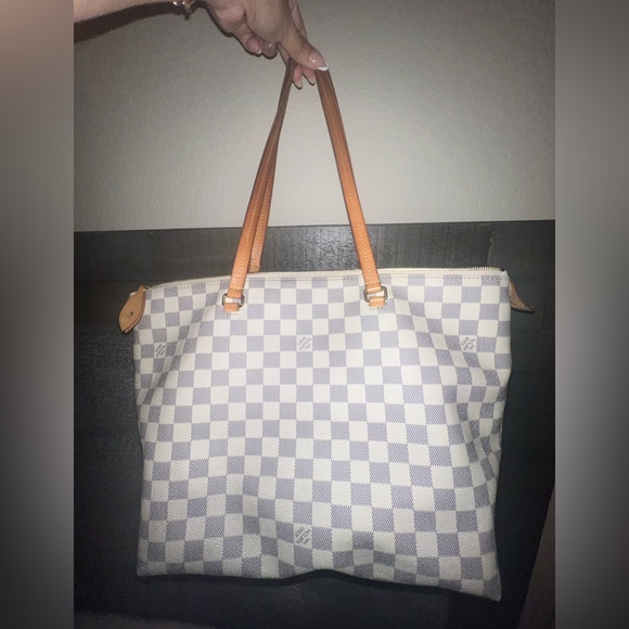 Louis Vuitton Lena MM Demier Azur - Picture 16 of 16